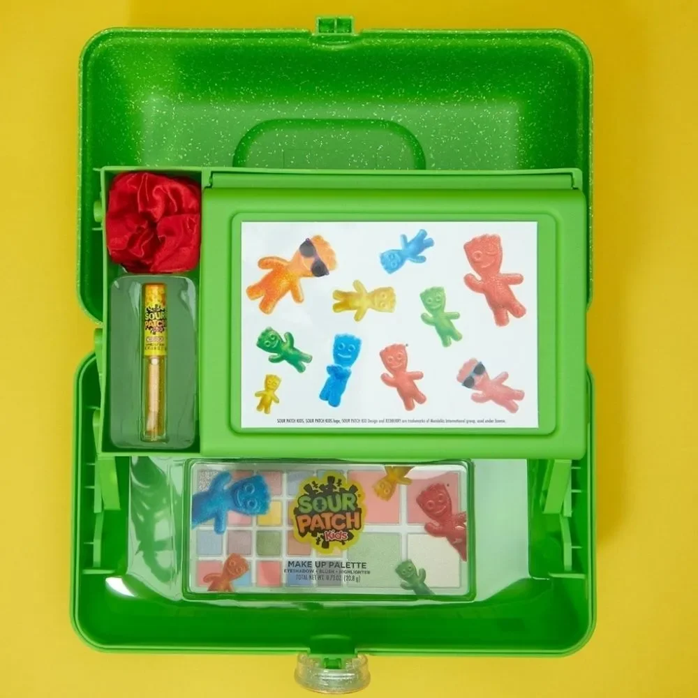 Caboodles X Taste Beauty X  Sour Patch Kids‎ On-The-Go Girl Cosmetic Case